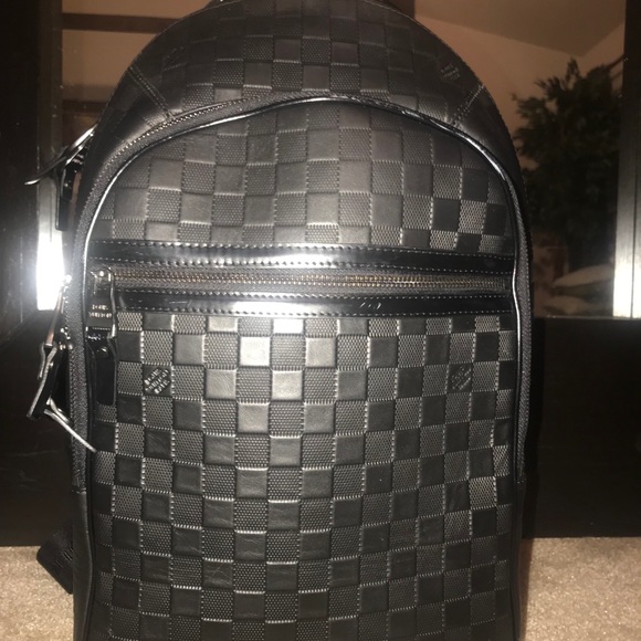 Authentic Louis Vuitton - Picture 2 of 8